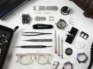 Watches & Accessories