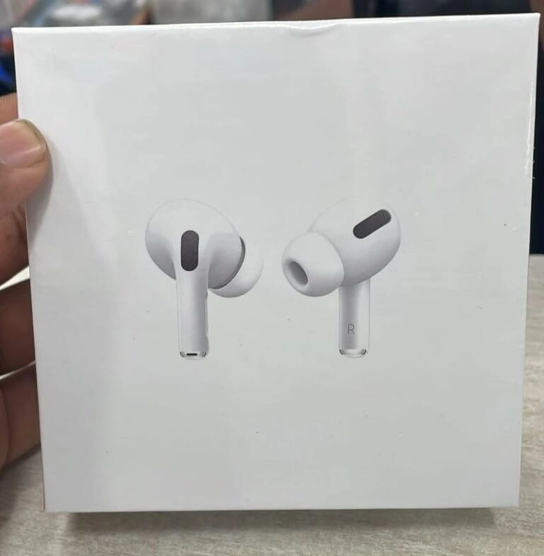 HOCO EW75 TWS True Wireless Bluetooth With Mic in-Ear Earbuds HOCO EW75 TWS True Wireless Bluetooth With Mic in-Ear Earbuds - Image 1